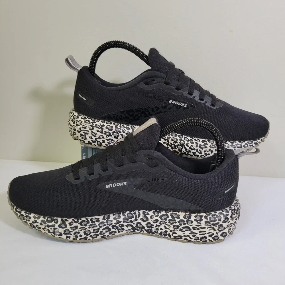 Brooks Revel 6 Womens Running Shoes Black Leopard Print 1203861B116 Size 7.5 - Picture 2 of 6